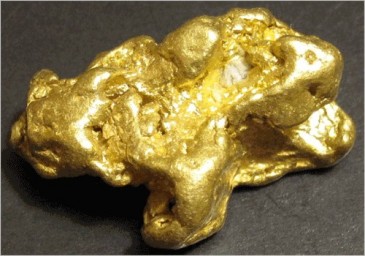 НБУ понизил курс золота до 327,4 тыс. гривен за 10 унций