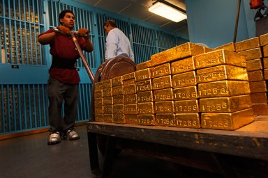 НБУ повысил курс золота до 341,32 тыс. гривен за 10 унций