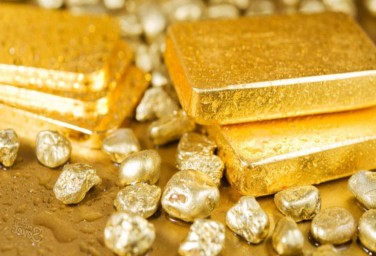 НБУ повысил курс золота до 330,12 тыс. гривен за 10 унций