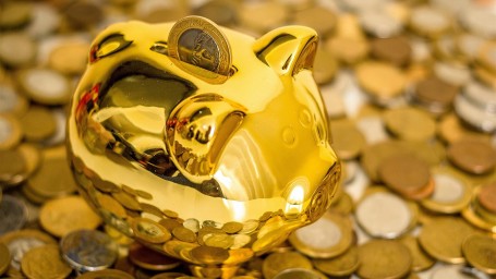 НБУ понизил курс золота до 345,8 тыс. гривен за 10 унций
