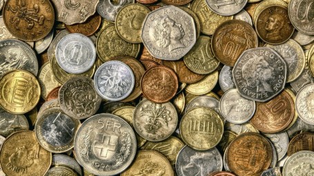 НБУ понизил курс золота до 341,98 тыс. гривен за 10 унций