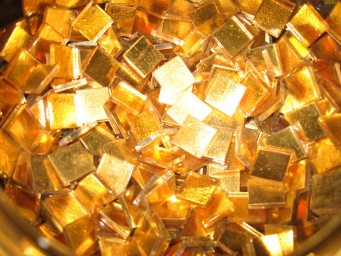 НБУ снизил курс золота до 321,8 тыс. гривен за 10 унций
